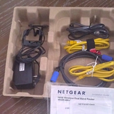 NETGEAR N600 Dual Band Wireless Router WNDR3400v1 600 Mbps 4-Port USB picture