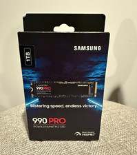 Samsung 990 PRO 1TB PCIe 4.0 NVMe M.2 Internal SSD 7450MB/s MZ-V9P1T0B picture