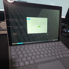 Microsoft Surface Pro Intel i5-7300U 4GB 119GB running Linux mint picture