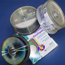 CD-R Lot 66 - 80 Min 700 MB HP New Open Box Blank w/Box of Envelopes picture