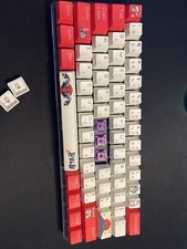 Modded GMMK Conpact with lubed Akko Lavender switches and Gateron Milky Yellow picture
