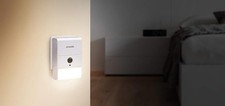 Zmodo ZM-SHRZ01W Smart WiFi Range Extender with LED Nightlight - White picture