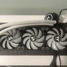 Thermaltake AIO AM4 PC part picture