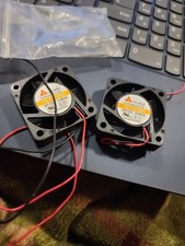 TWO 2 Y.S. TECH 40*40*10MM 12V 0.065A FD124010MB 40*40*10MM 2 Wire Fan picture