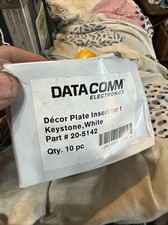 Open Box 9 Data Comm Electronics 20-1542 Decor Plate Insert For 1 Keystone White picture