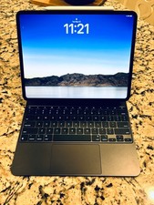 Apple iPad Pro 13-inch (M4) A2926 256 GB w/ Magic Keyboard picture
