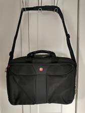 Wenger - CORAL Carrying Case for 15.4