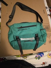 PATAGONIA Messenger Laptop Bag Reflective Crossbody Green See Pics picture