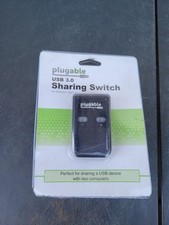 Plugable USB3-SWITCH2 USB 3.0 Sharing Switch 2-PC 1-Device Windows Mac Linux picture