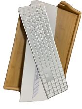 Apple bluetooth keyboard Authentic Used In Box picture
