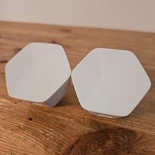 2 Xfinity xFi Pods (1st Generation, Model XE1-S) WiFi mesh range extenders picture