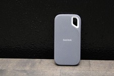 SanDisk Extreme Portable SSD 1TB External USB-C (510Hr. 100% Health) picture