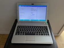 SONY VAIO VPCYB15KX Rare Netbook AMD E-350 CPU 4GB RAM 320GB HD 11.6 HD picture
